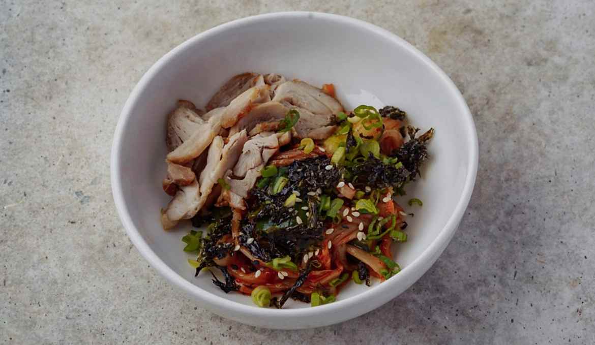 Капуста кимчи/ водоросли/ копчёный цыплёнок