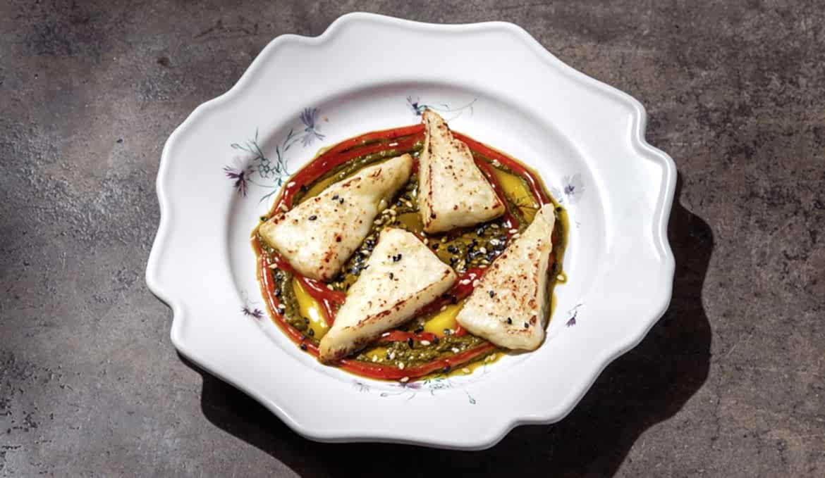 Жареный халуми/ мятный песто/ медовый дрессинг