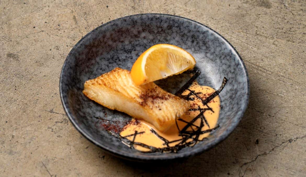 Белая рыба/ водка-соус/ томат